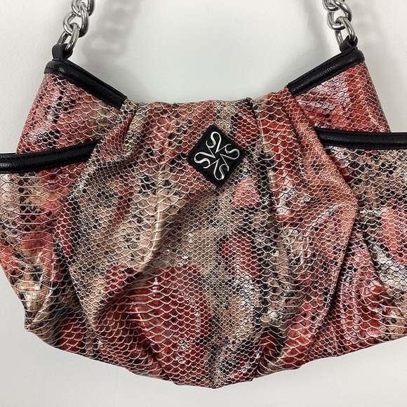 Vera Wang Simply Vera Alicia Rose Python Handbag - Picture 2 of 9